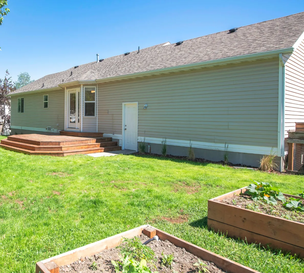 Attached ADU in Los Angeles with side yard extension, deck, and modern residential design